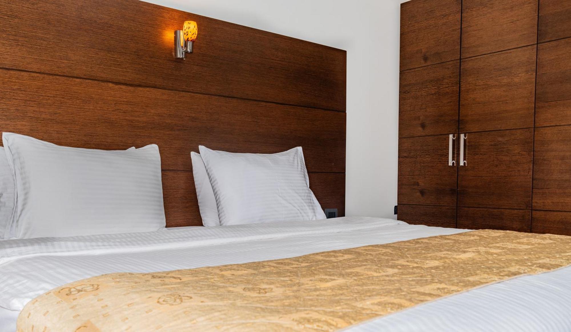 Britannia Suites Бейрут Экстерьер фото