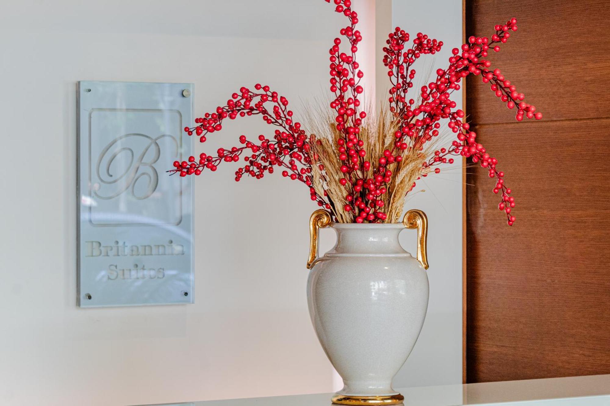 Britannia Suites Бейрут Экстерьер фото