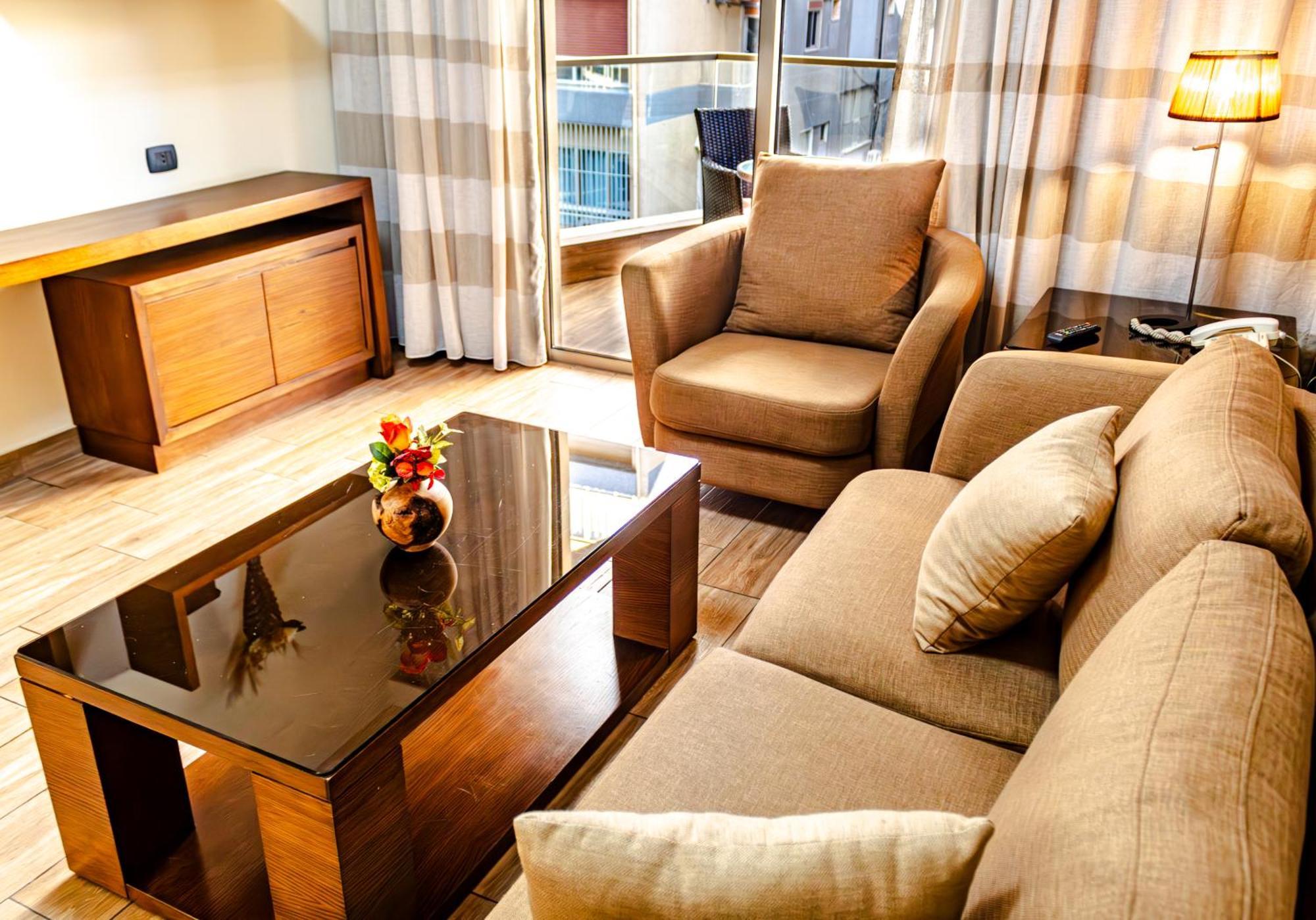 Britannia Suites Бейрут Экстерьер фото