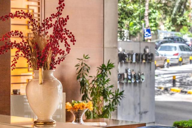 Britannia Suites Бейрут Экстерьер фото